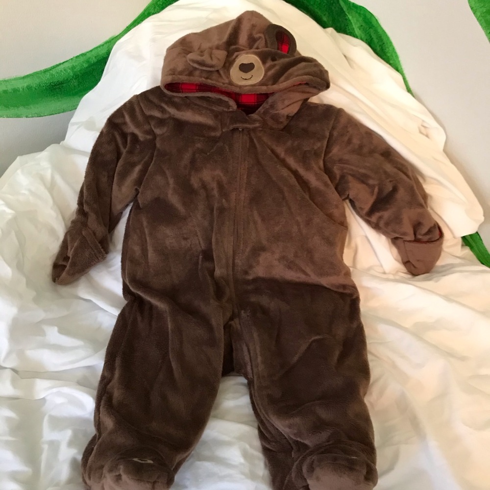 Carter’s lightweight Bear snow suit. Soo cute!
